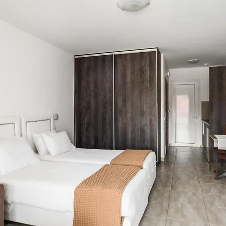 Delight Corfu Hotel, 아파트호텔