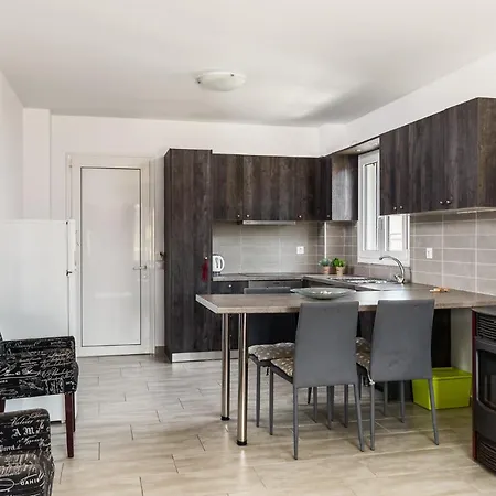 Delight Corfu Hotel, 아파트호텔